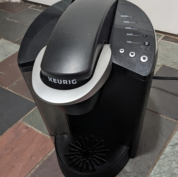 Keurig machine - Picture 2 of 2